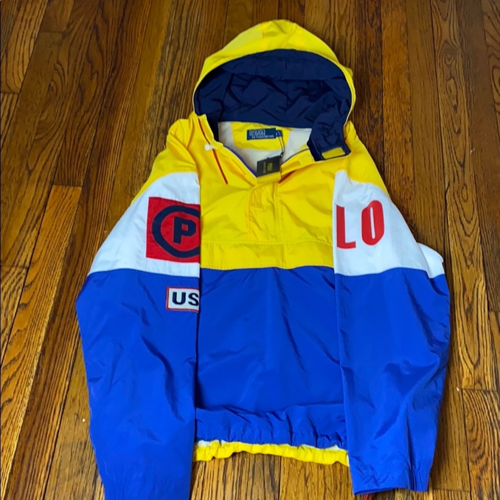 Polo windbreaker